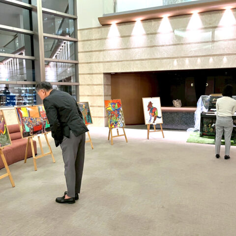 まちじゅうアート展示作品 株式会社 村上開明堂さま